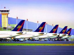 taca-hilera-aviones