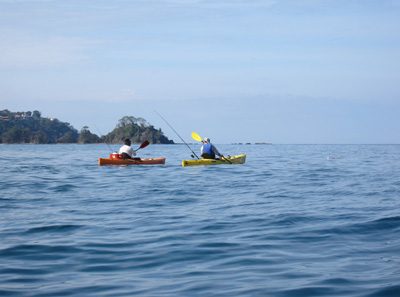 kayaking the pacific ocean of costa rica