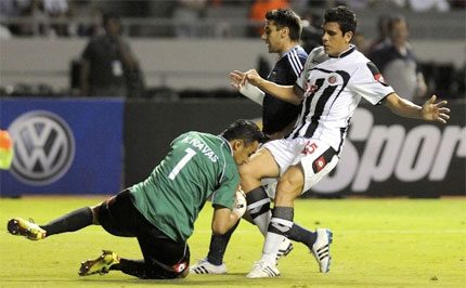 Costa Rica hold Argentina, minus Messi, to a goalless draw