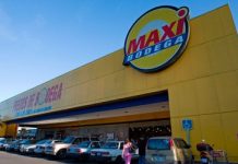 Costa Rica store maxi bodega, owned by walmart