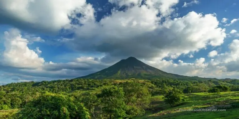 Costa Rica: the best country brand in Latin America