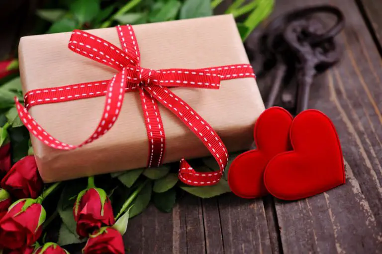 Costa Rica Valentines Gifts – Plant a Tree or Pura Vida Bracelets
