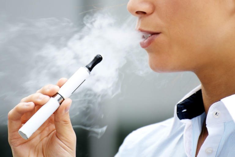 Ministry of Health May Ban Electronic Cigarettes