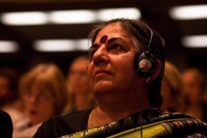 Activist Vandana Shiva Visits Costa Rica to Campaign Against GMO Crops