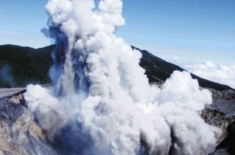 Costa Rica’s Poas Volcano Throws Molten Ash and Gases 300 Meters High