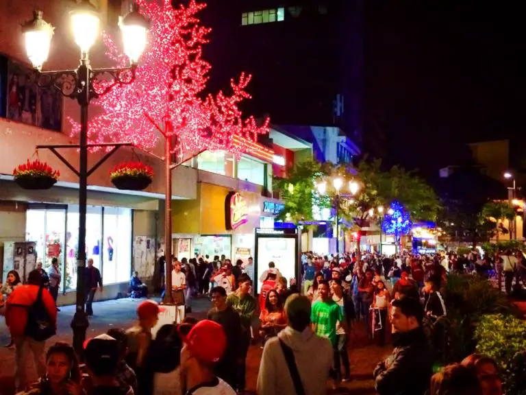 6 Ways You Know It’s Time for Christmas in Costa Rica