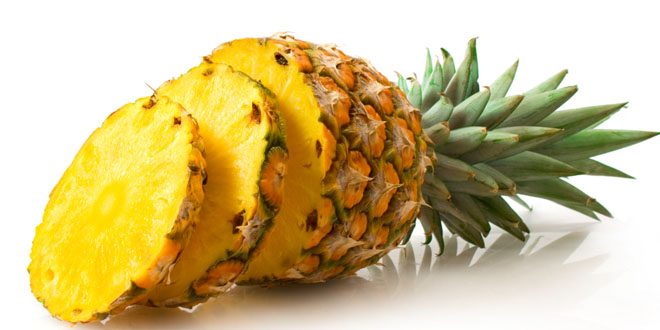 Four Incredibly Healthy Reasons Why You Should Always Have a Pineapple on Your Shopping List