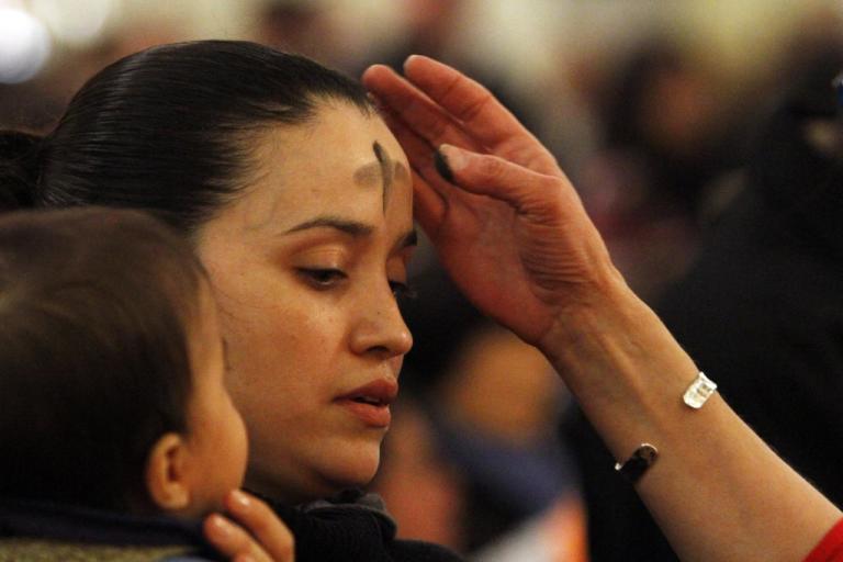 Thousands of Faithful Costa Ricans Started the Easter Season by Attending Ash Wednesday Mass