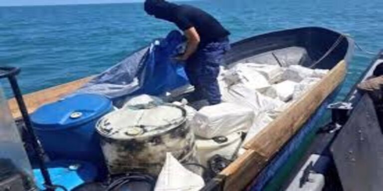 Large Drug Arrest off Costa Rica Coast, Canadian & U.S. Navys Assist