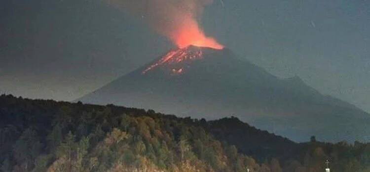 Turrialba Expected to Erupt Within Hours
