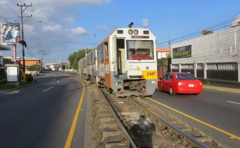 Tuesday begins passenger train service from Alajuela to San Jose with three trips daily