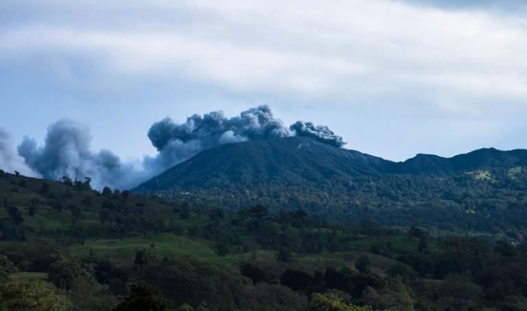 Turrialba volcano has had five calm days
