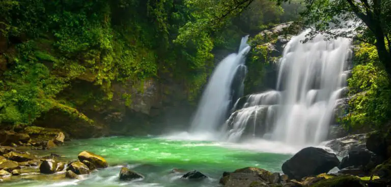 Why is Costa Rica so Amazing? Its Waterfalls and Rivers!