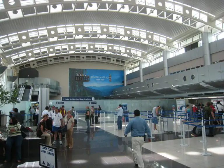 Use of Self-Check-In Stands at Juan Santamaría Airport Grows by 45.7%