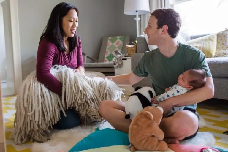 Mark Zuckerberg Writes to his Newborn Daughter August