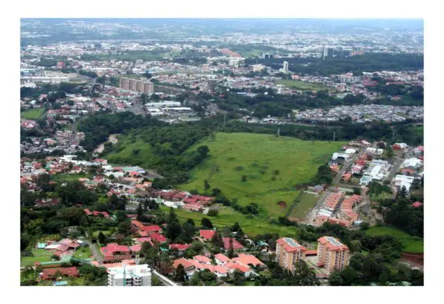 Central valley is one of the most attractive zone to live in Costa Rica.