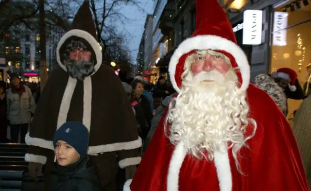Santa Claus and Schmuzli are always present in Swiss tradition for Christmas celebration.