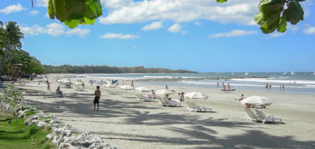 It is one of the favorite beaches in the Playa Langosta community.