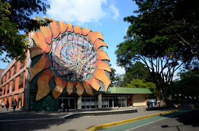 It is one of the main centers for university education in Costa Rica.