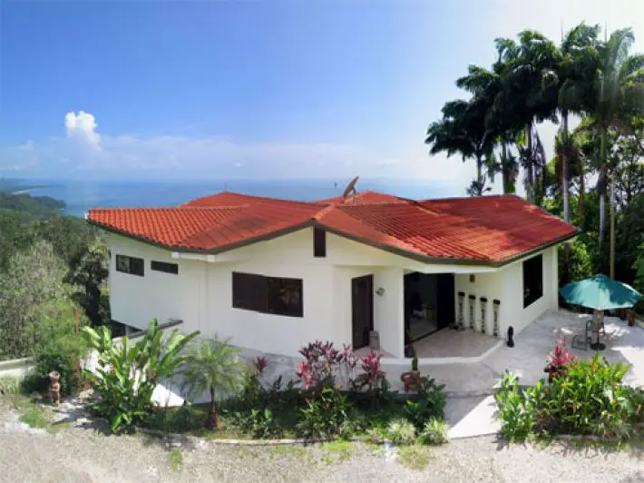 Selva Escondida House, Dominical