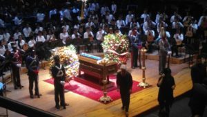 Last Saturday, March 24th, an emotional tribute and farewell was given to "El Maestro" José Antonio Abreu at the Simón Bolívar Conservatory, Caracas - Venezuela.