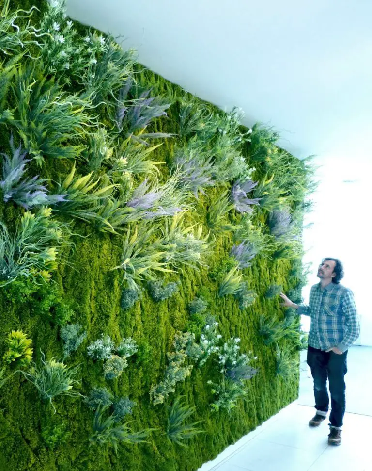Vertical Gardens To Decorate Your Home