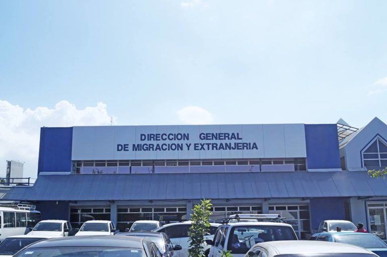 Costa Rica’s Migration Office Suspends Again the Collection of Fine for Foreigners