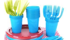 Plastic cutlery