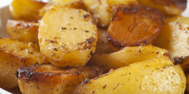 Roasted potatoes with garlic, lemon, and oregano