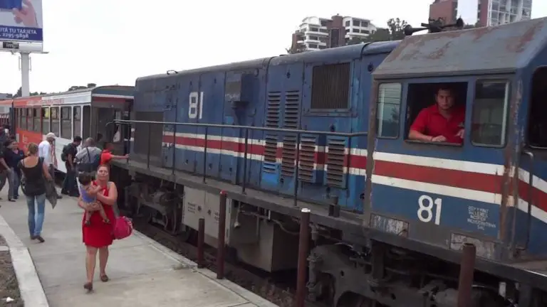 Get to Know Costa Rica by Train
