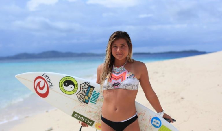 For the First Time a Costa Rican Woman Classifies the World’s Maximum Surf Championship