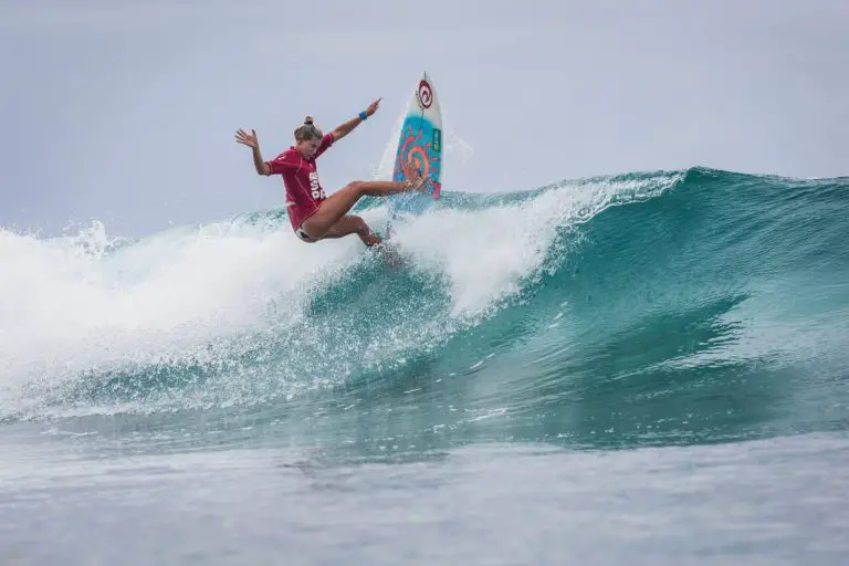 With Triumph in Indonesia, Costa Rican Surfer Enters the Best 20 in the World