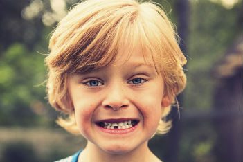 Learn How the Little Ones in the House Say Goodbye to Their Baby Teeth