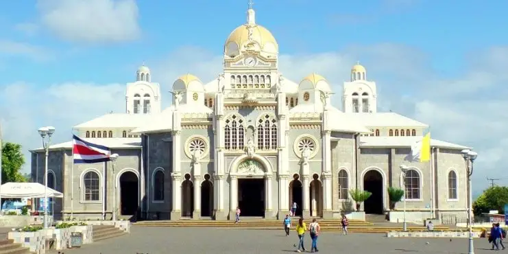 Explore Cartago and Amaze At All It Has To Offer