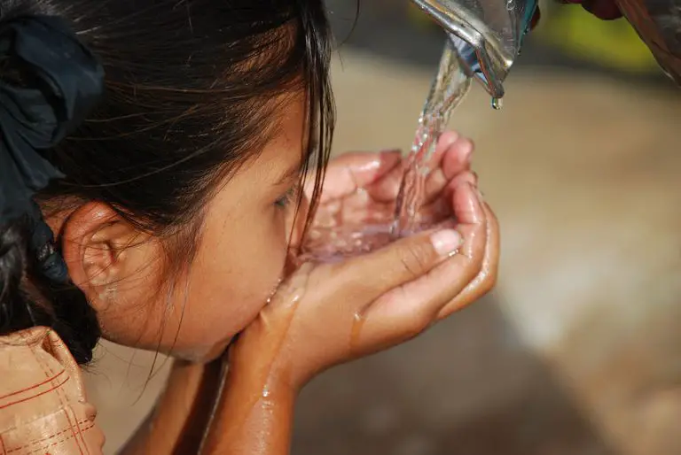 Costa Rica Decrees a Law that Designates Water as a Basic Human Right