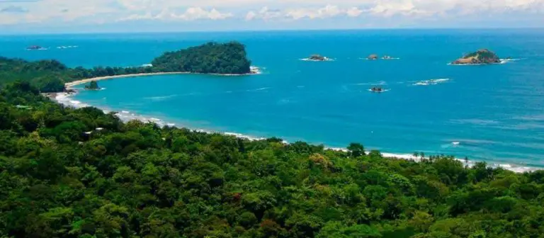 Costa Rica: a Colorful Country Between Two Oceans