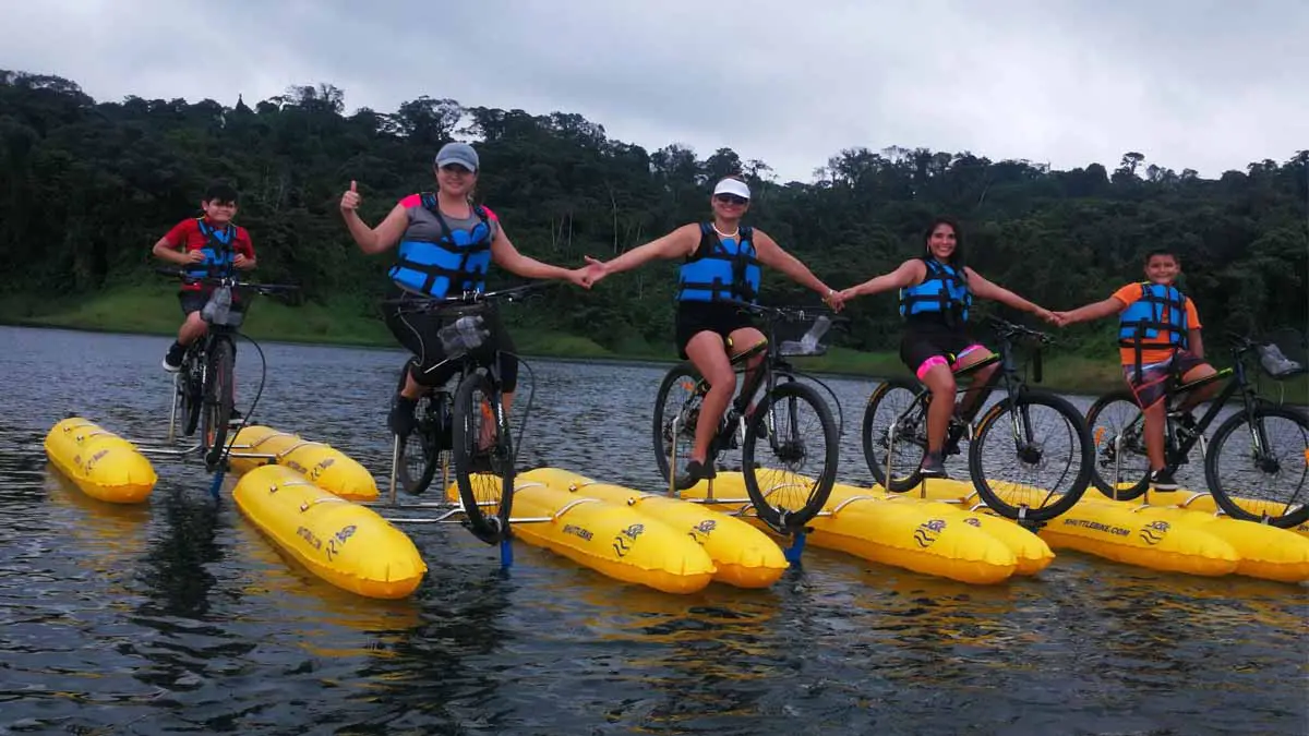 Entrepreneurial Family Offers Bicycle Tours on Lago Arenal