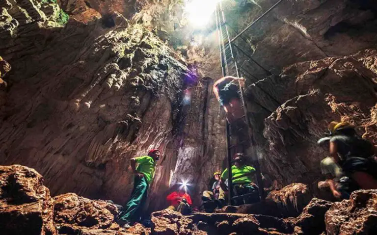Explore the Caves of the Barra Honda National Park