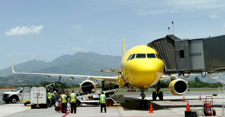 Costa Rica Recovers More Air Routes, but International Tourism Remains Low