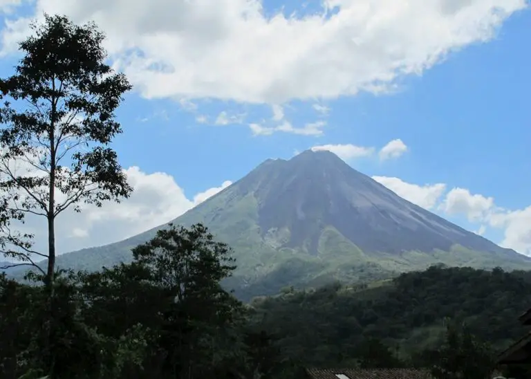 Distinction for Arenal Volcano National Park Stands Out in Costa Rica
