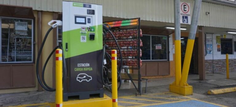 Network of 28 Fast Chargers Seeks to Democratize Electric Mobility in Costa Rica