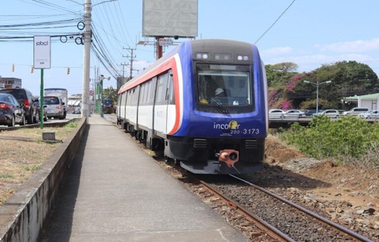 Tests Begin in Costa Rica with New Electric Trains
