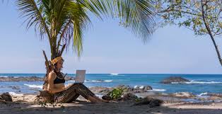 Experts Suggest Improvements to the Law for Digital Nomads in Costa Rica