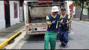 Johan, the Garbage Collector-Dancer: “We Are Worth A Lot To Costa Rica”