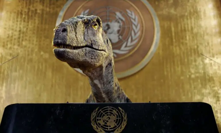 Dinosaur Takes the UN Stand to Demand That Humans Not Become Extinct