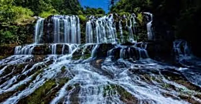 El Rey Waterfall: Unique Palace of Rocks and Water for Hikers