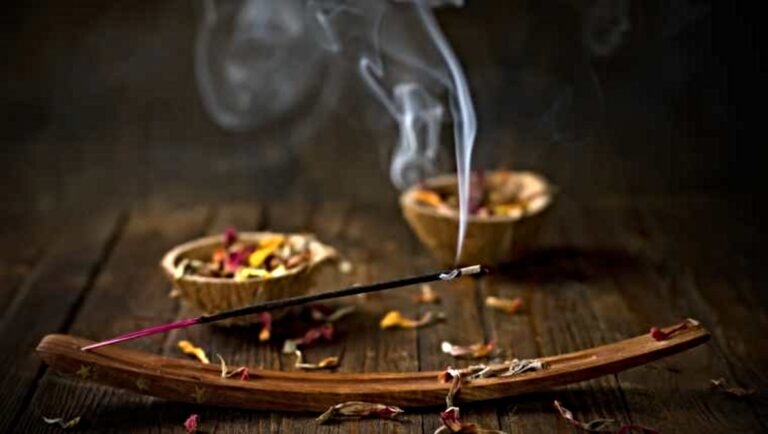 All about Incense – The Emotional Benefits of Aromatizing