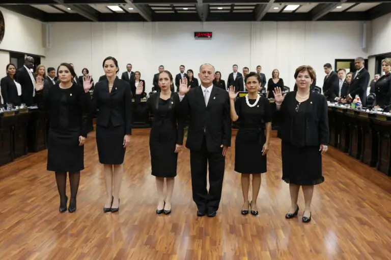 Is Costa Rica a Country That Values the Leadership of Women?