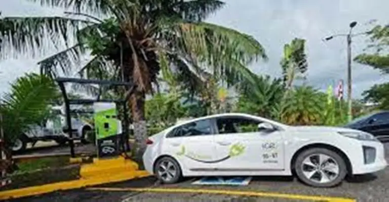 Playas Del Coco Already Has a Fast Charging Center for Electric Cars