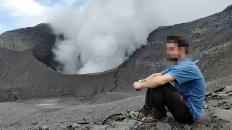 Tourists Illegally Entered the Turrialba Volcano Before It Erupted